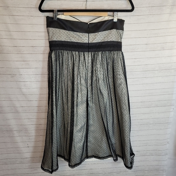WHITE HOUSE BLACK MARKET STRAPLESS BLACK LACE OVERLAY MINI DRESS, SZ 6 - Picture 7 of 14